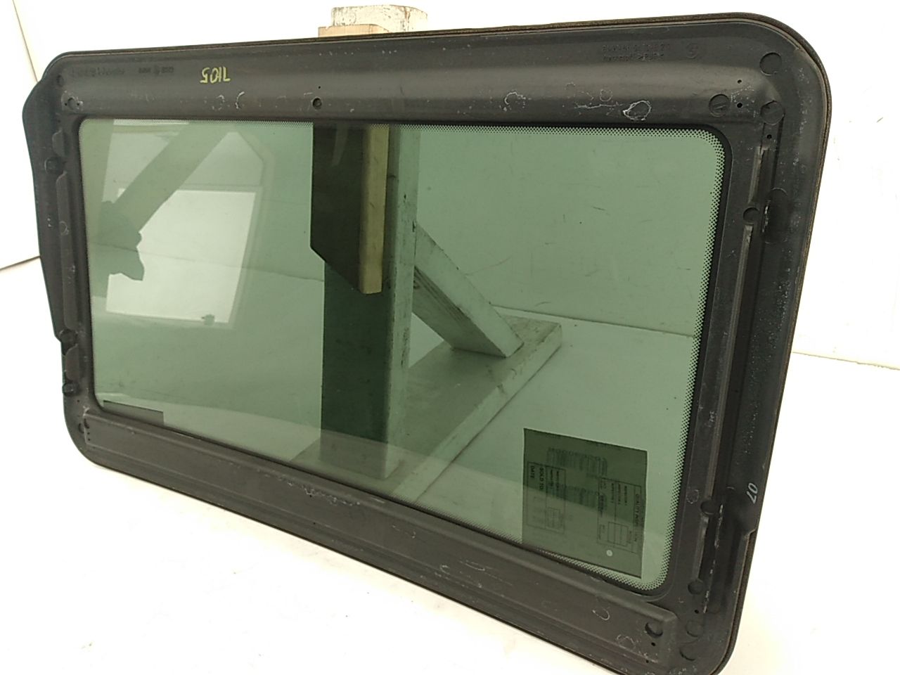 BMW 325i Sunroof Glass