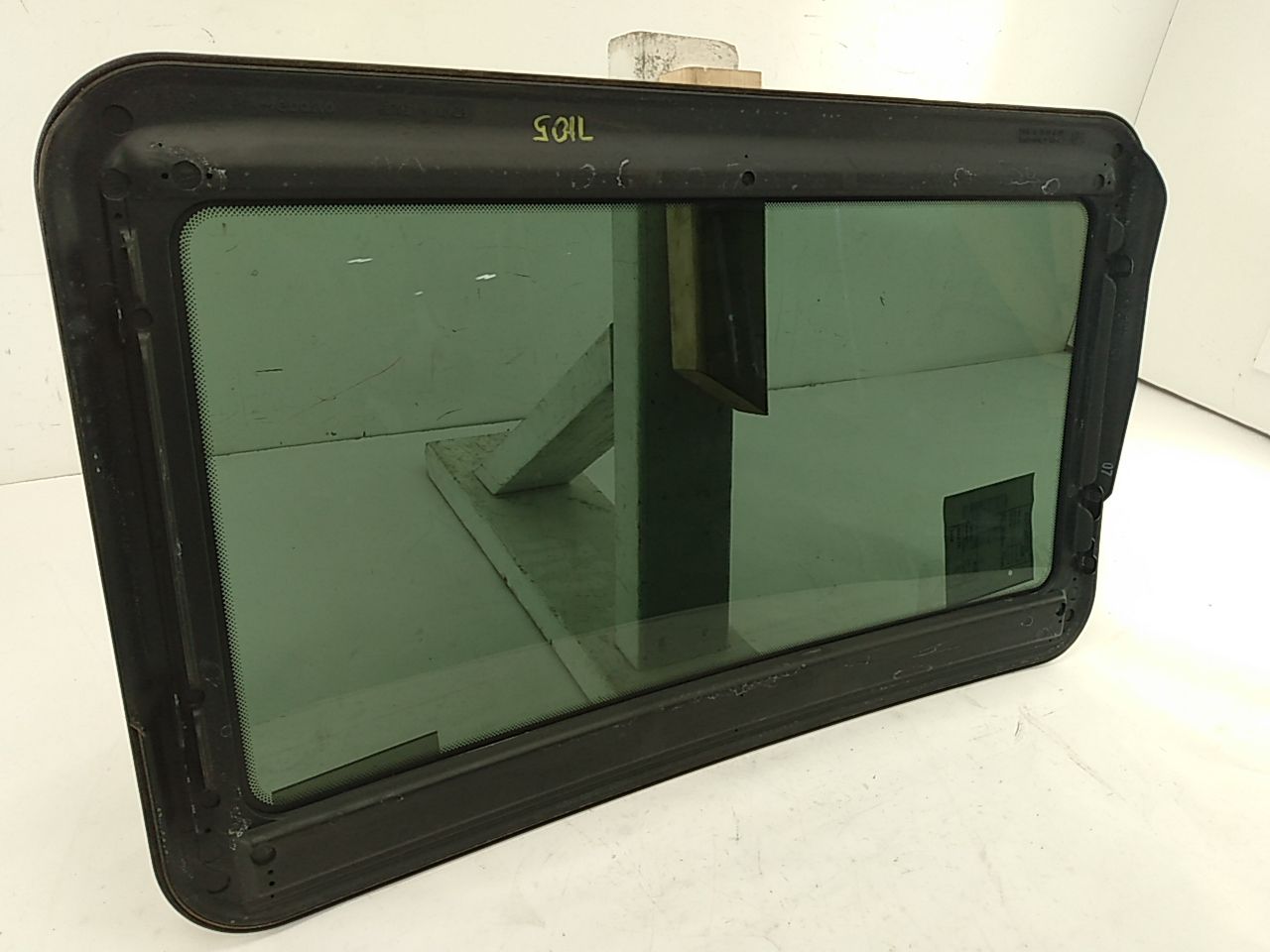 BMW 325i Sunroof Glass