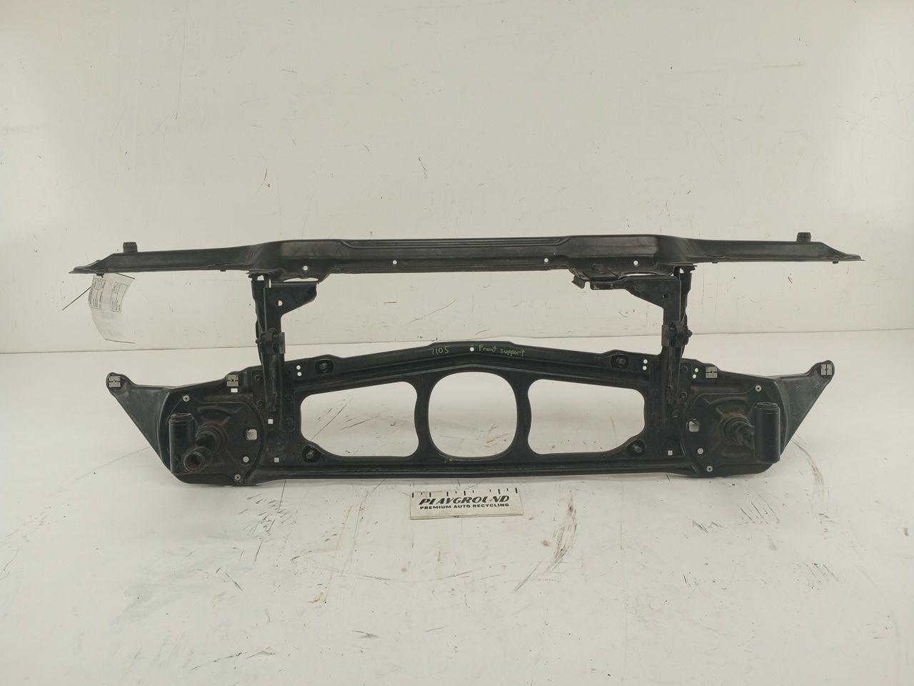 BMW 325i Radiator Support