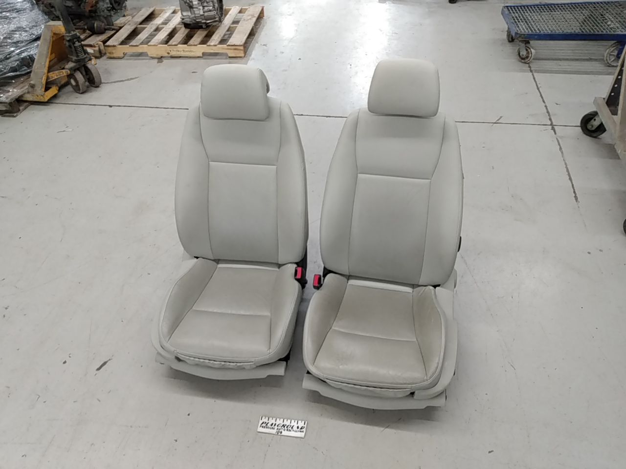 Saab 9-3 Front Seat Set