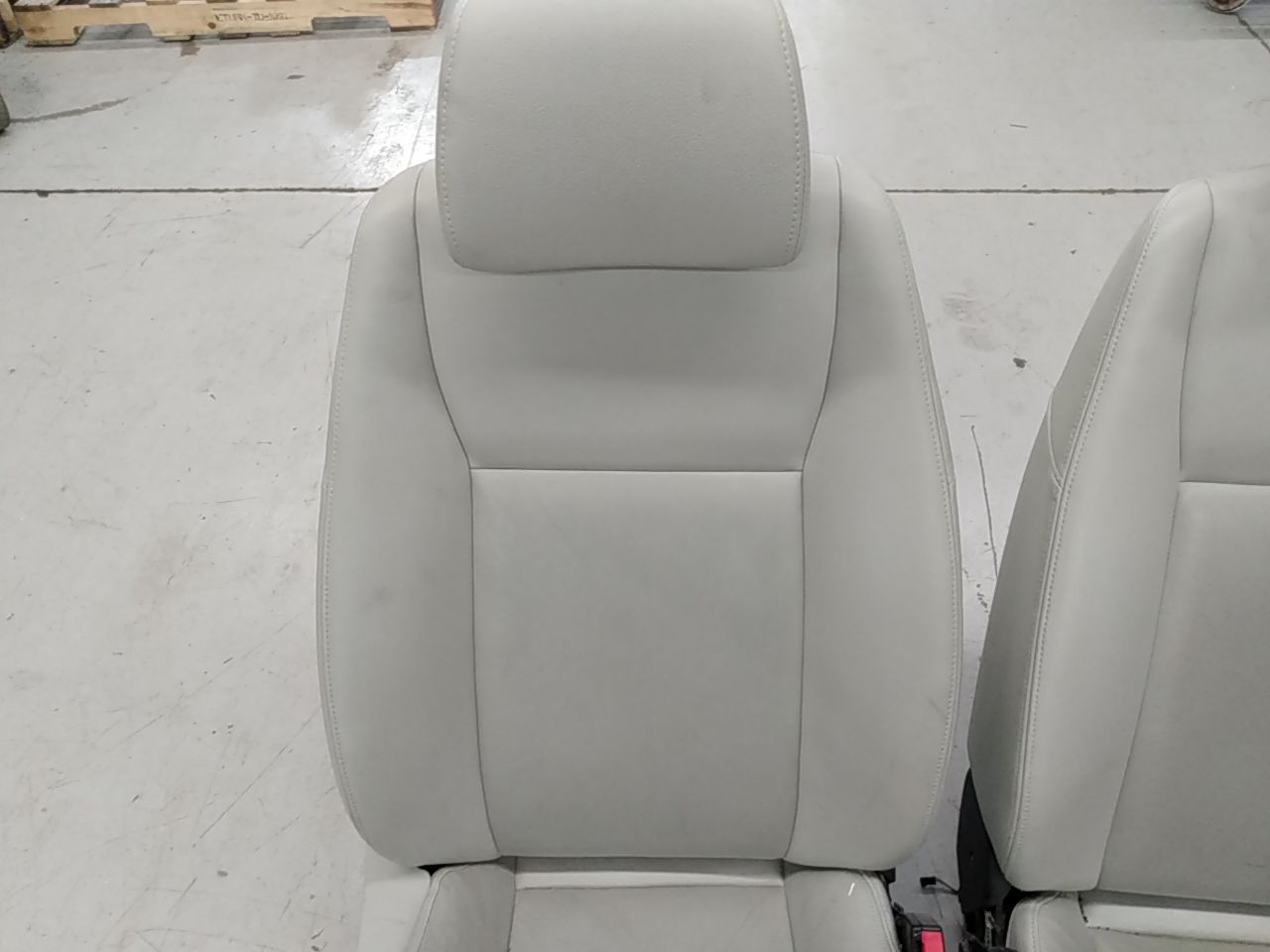 Saab 9-3 Front Seat Set