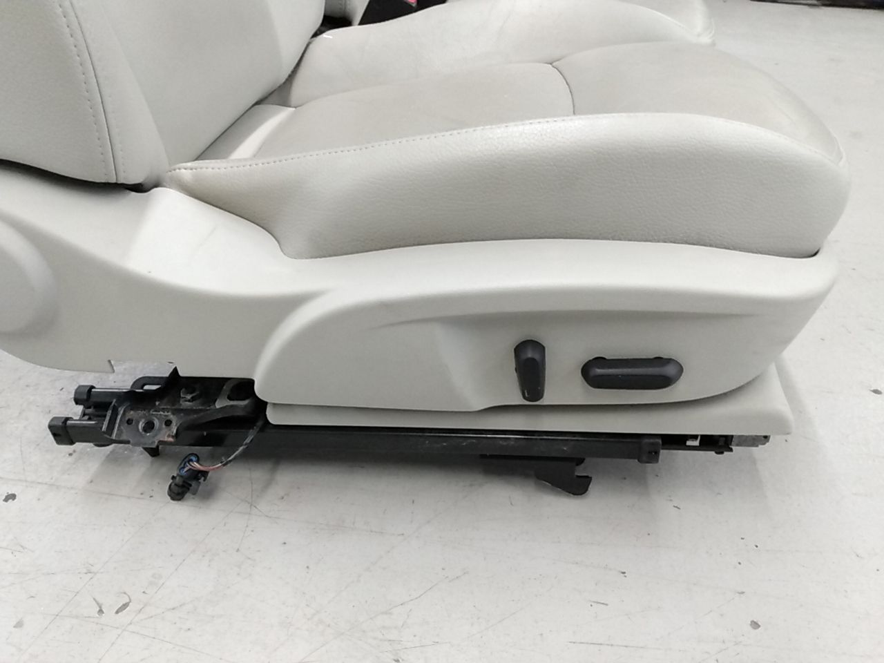 Saab 9-3 Front Seat Set