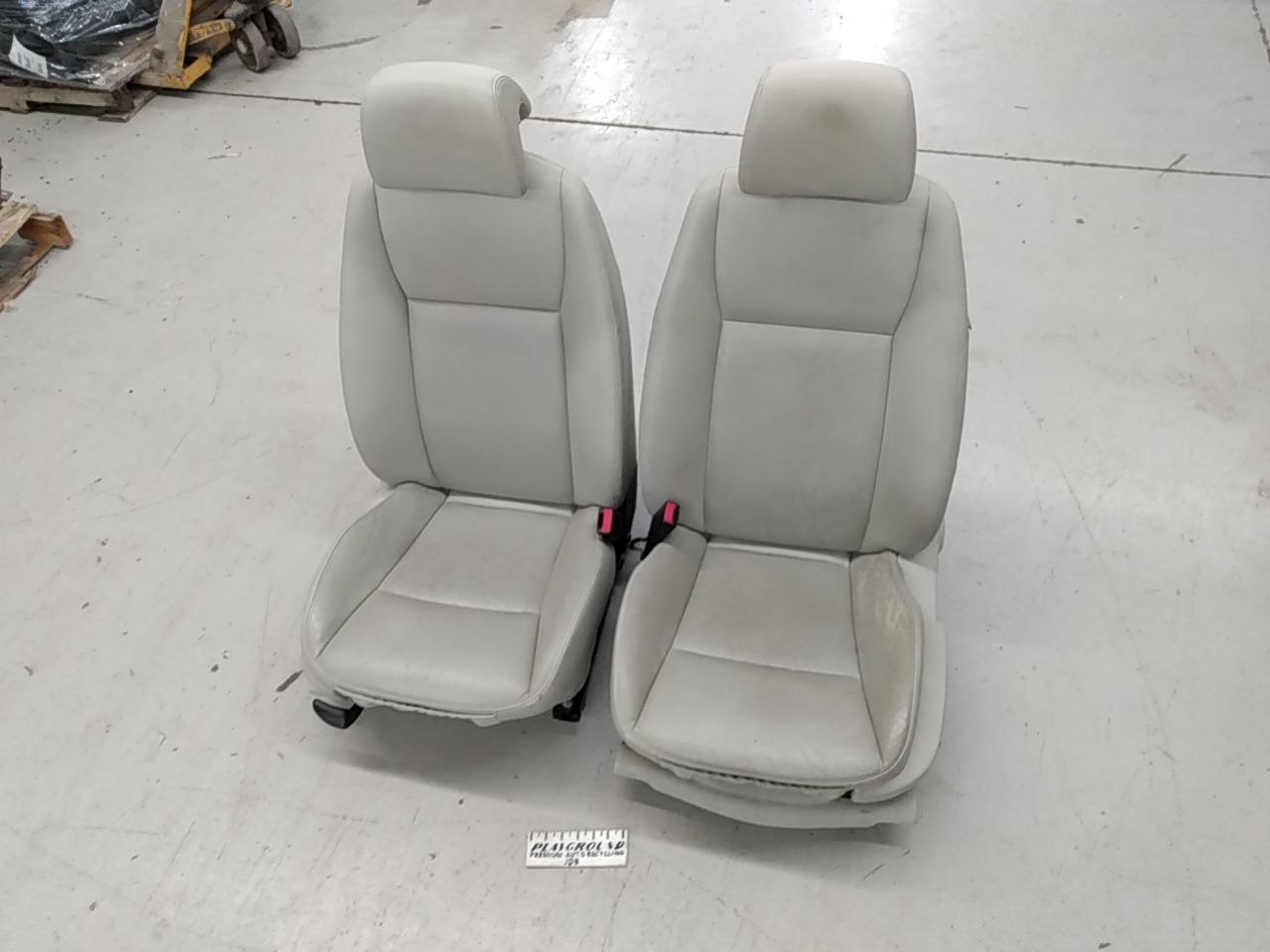 Saab 9-3 Front Seat Set