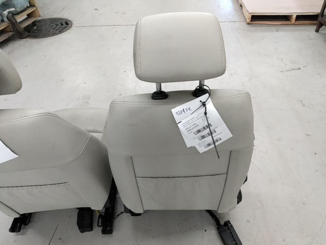 Saab 9-3 Front Seat Set