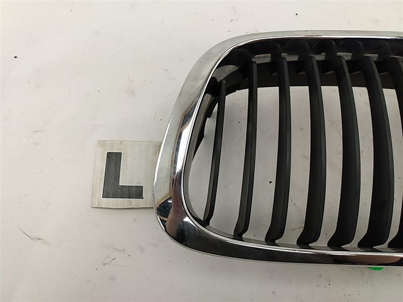 BMW 325i Pair Of Front Grilles