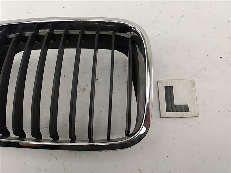 BMW 325i Pair Of Front Grilles