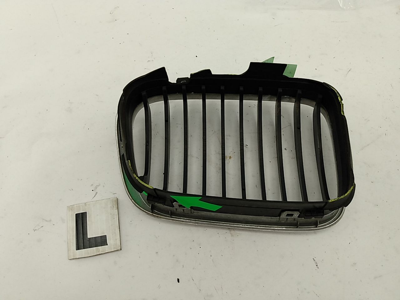 BMW 325i Pair Of Front Grilles