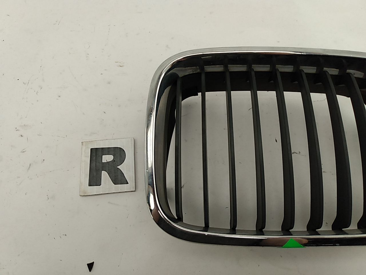 BMW 325i Pair Of Front Grilles