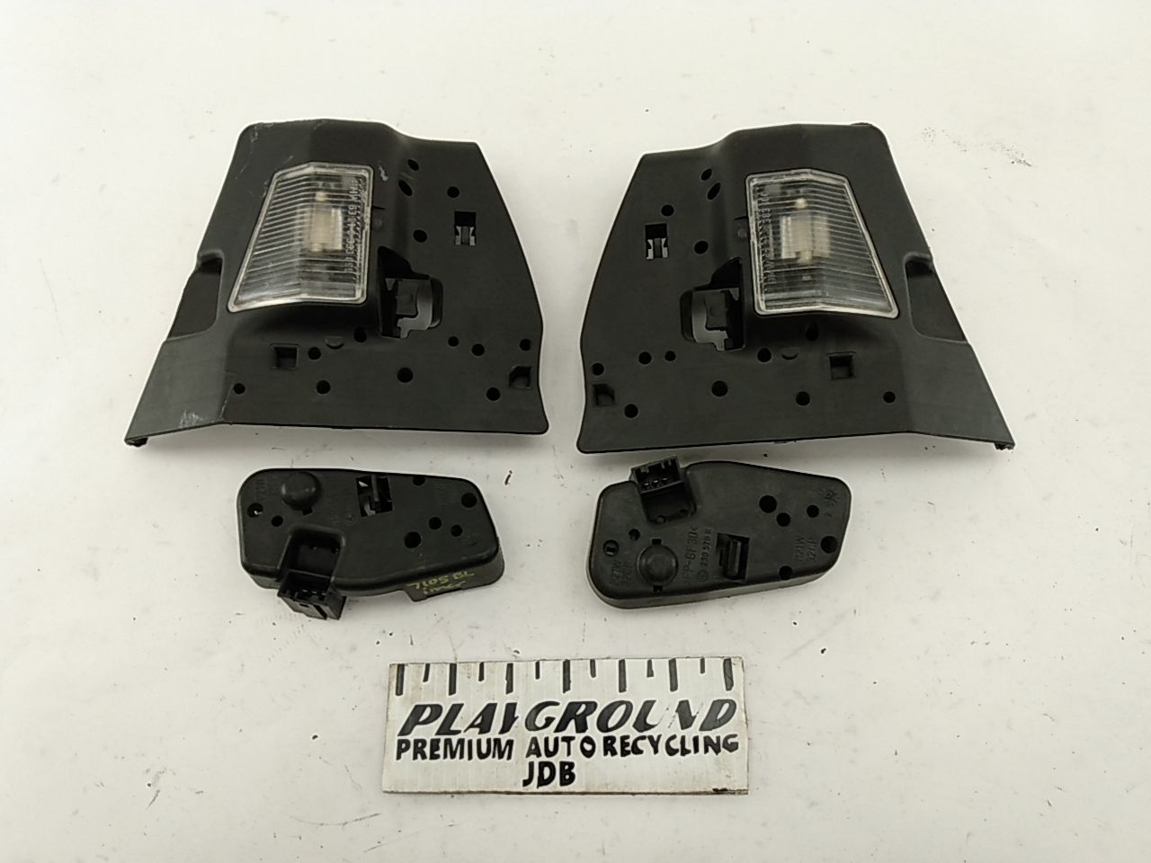 BMW 325i Pair Of Rear Taillight Covers And Light Bulb Carriers