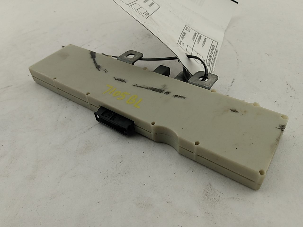 BMW 325i Antenna Amplifier