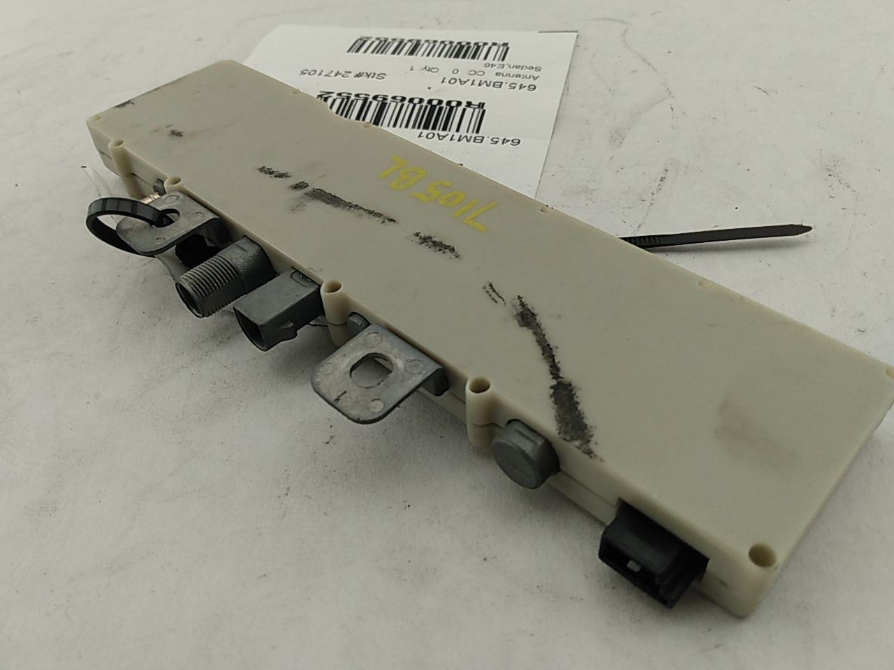 BMW 325i Antenna Amplifier