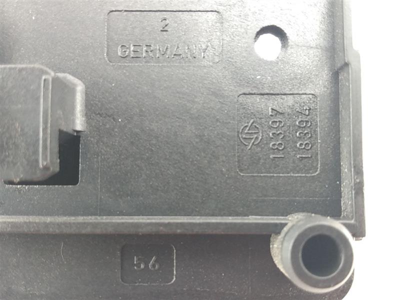 BMW 325i Battery Fuse Box Module