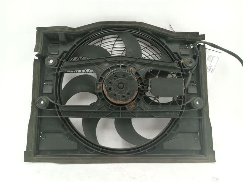 BMW 325i Cooling Fan Assembly - 0