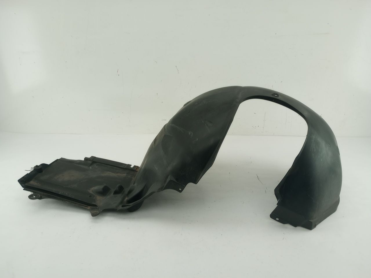 BMW 325i Front Left Inner Fender Liner