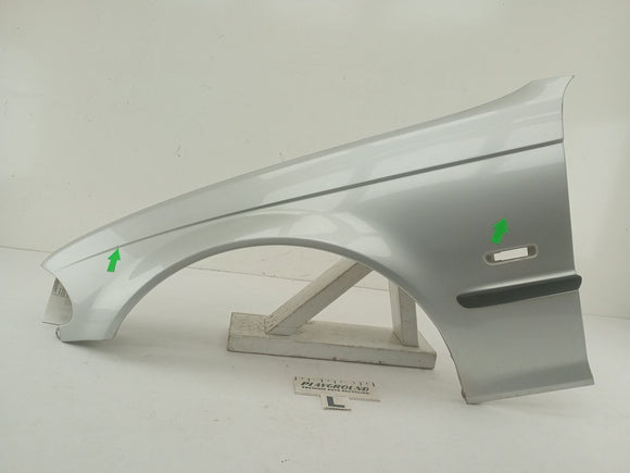 BMW 325i Front Left Fender