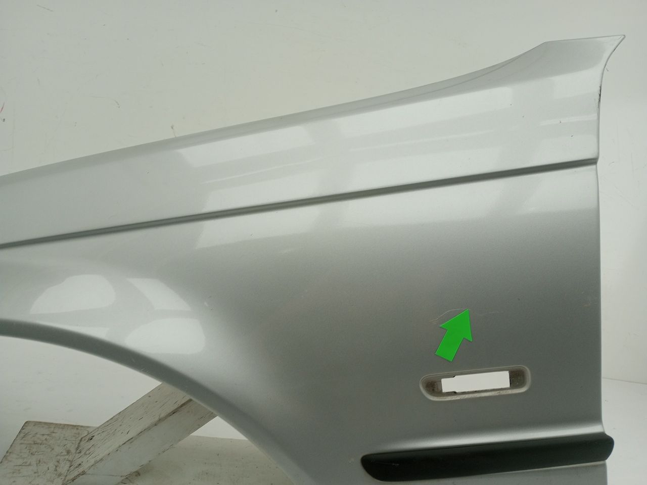 BMW 325i Front Left Fender