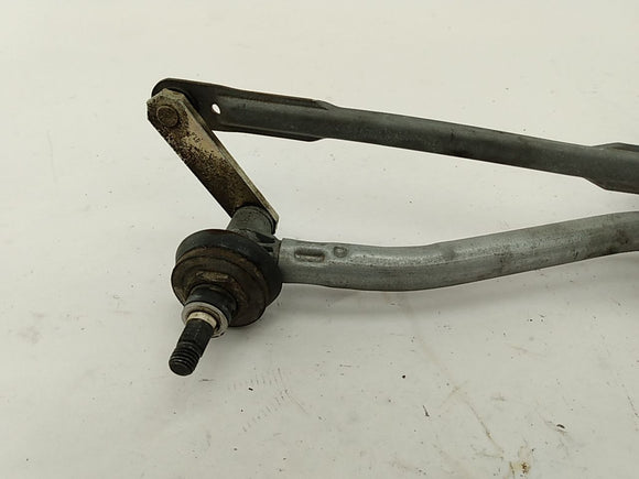 BMW 325i Windshield Wiper Transmission With Motor