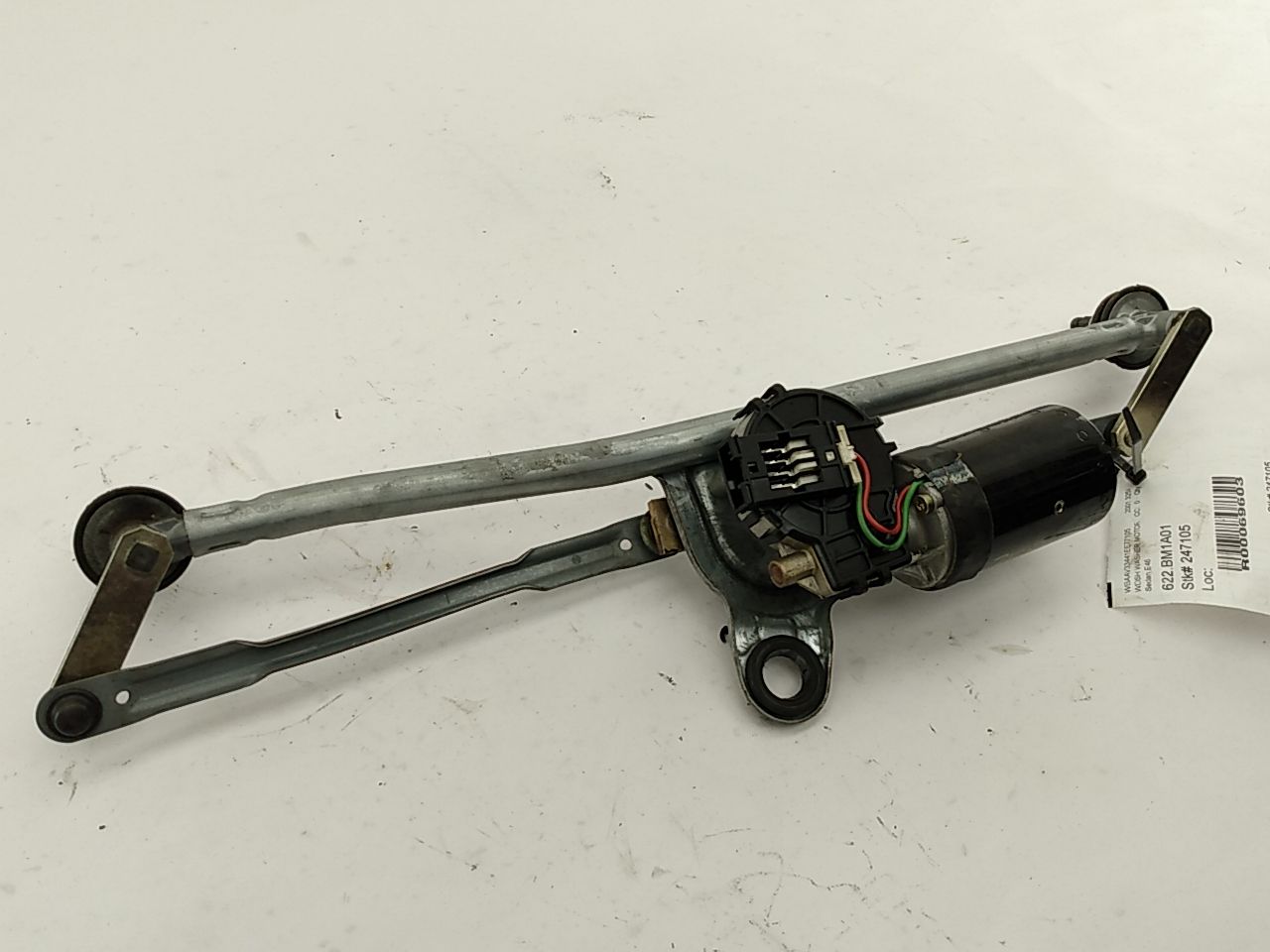 BMW 325i Windshield Wiper Transmission With Motor