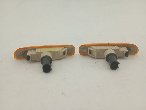 BMW 325i Pair Of Side Markers