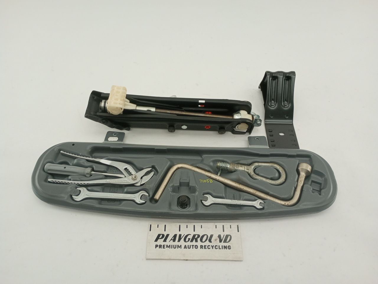 BMW 325i Spare Tire Tool Set