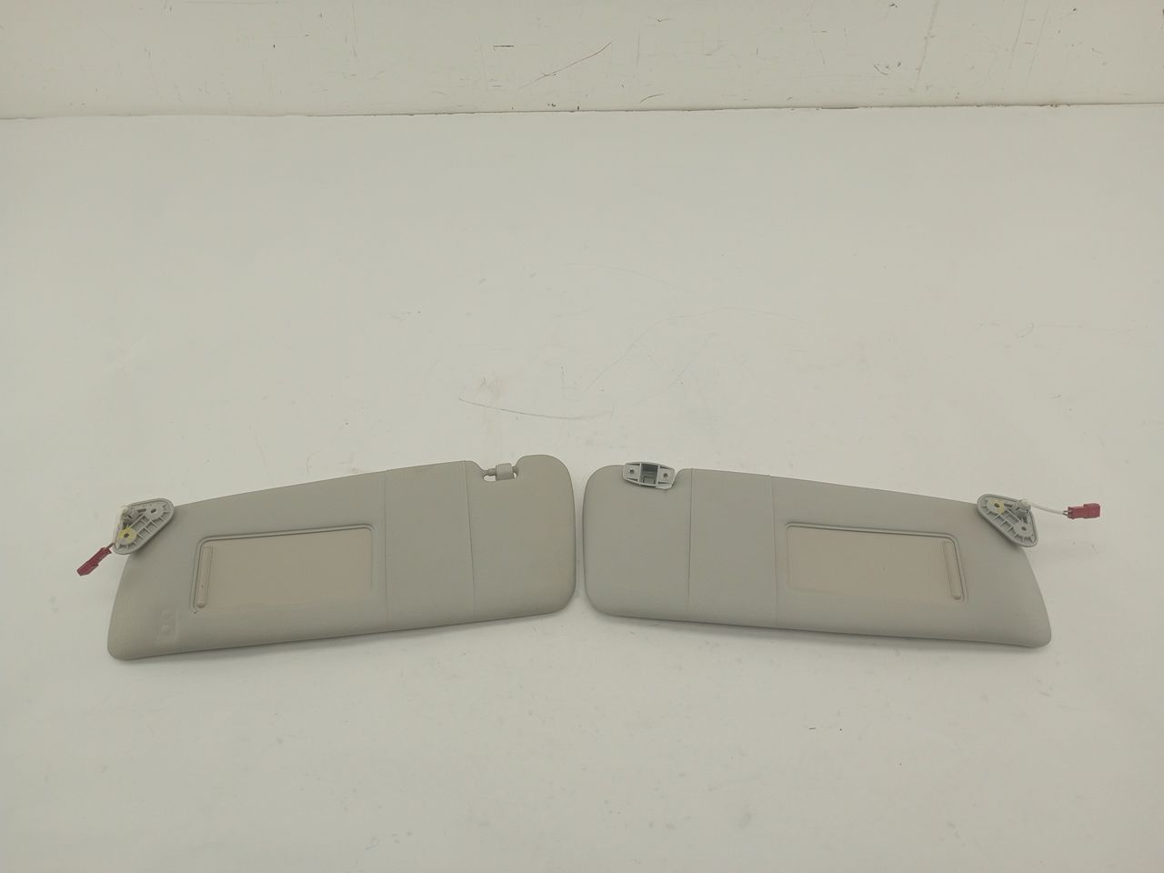 BMW 325i Pair Of Sun Visors - 0