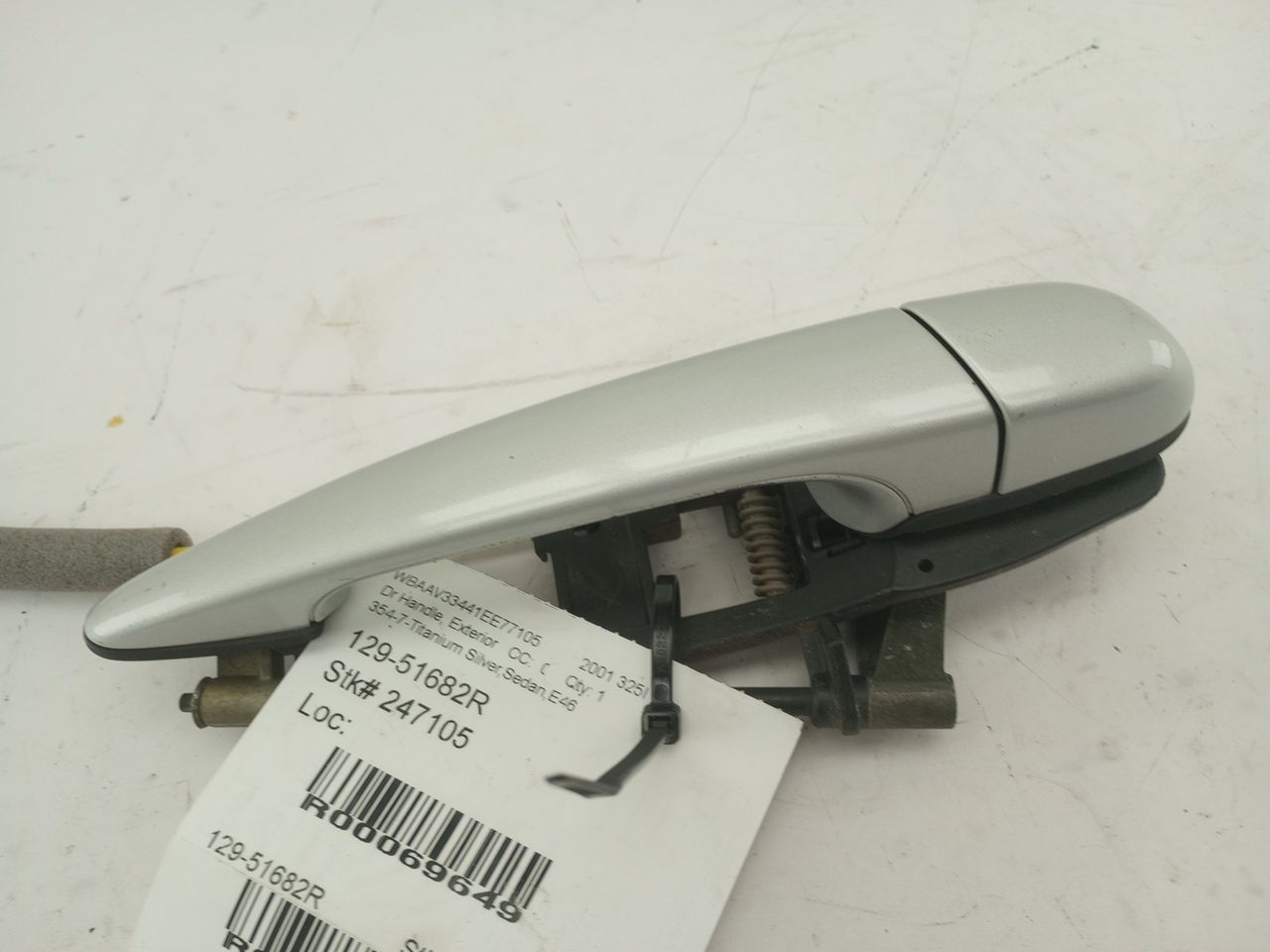 BMW 325i Front Right Exterior Door Handle