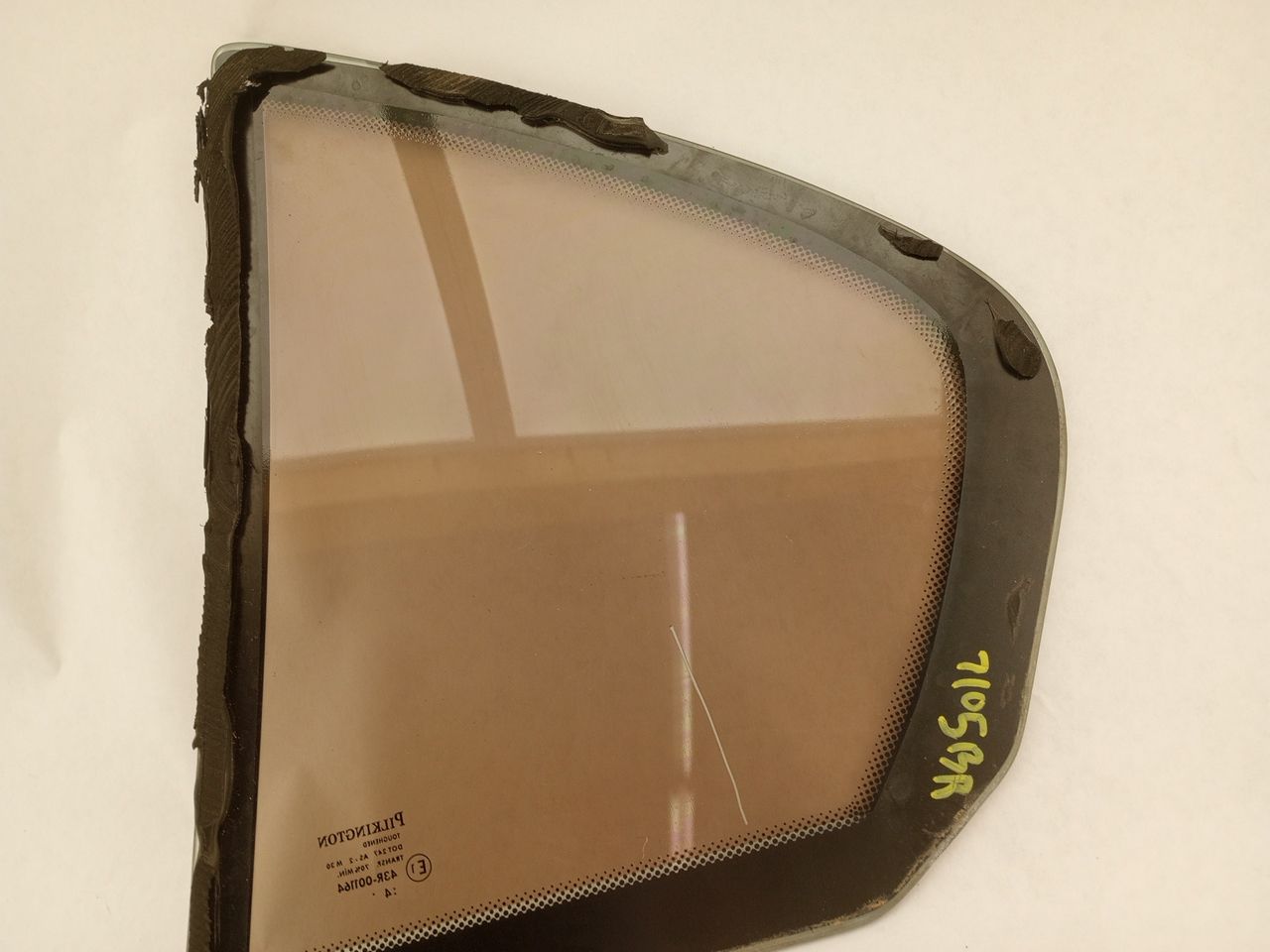 BMW 325i Rear Right Quarter Glass