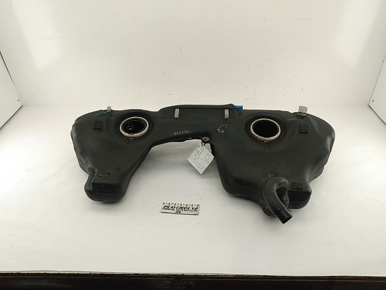 BMW 325i Fuel Tank