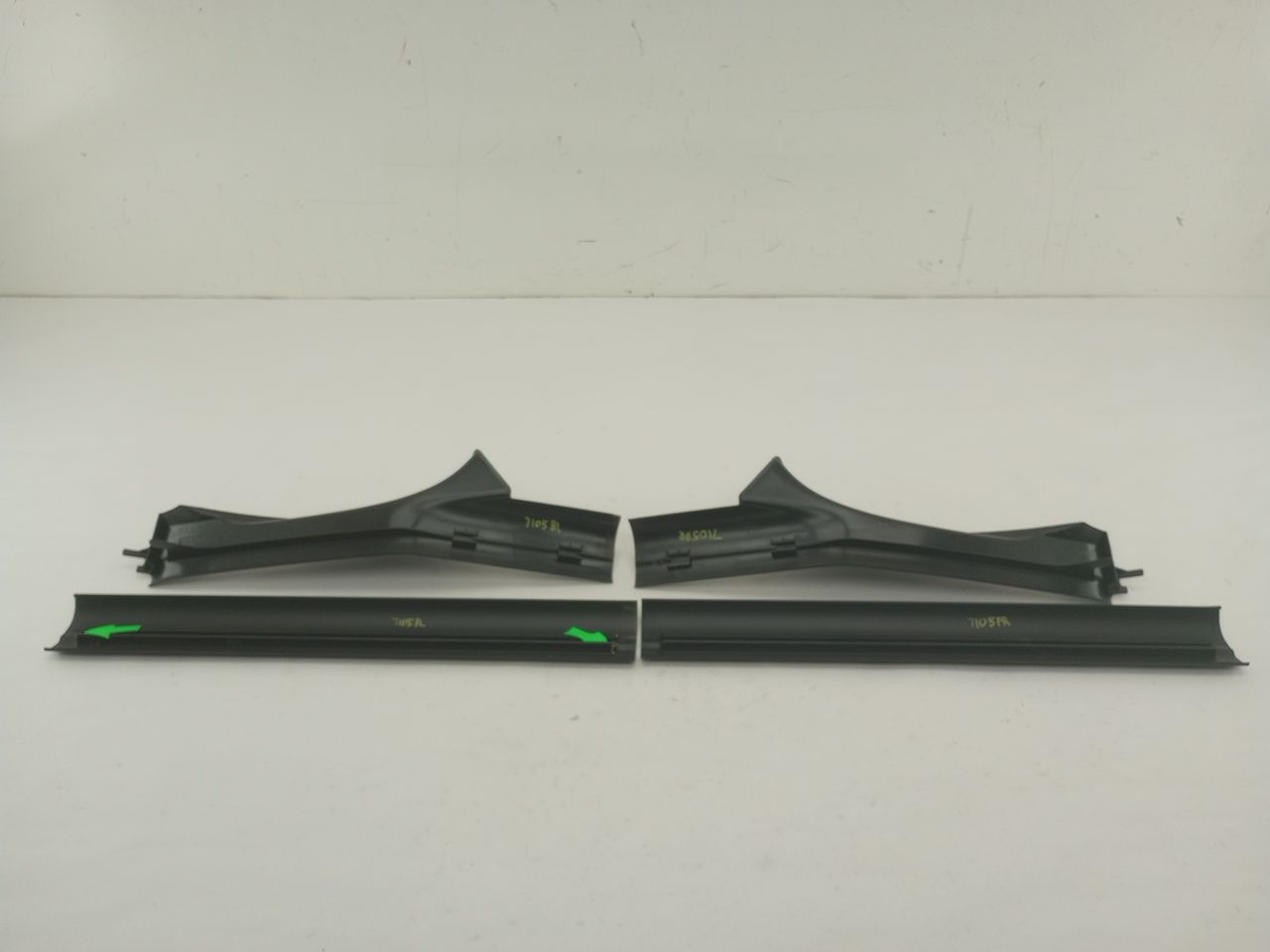 BMW 325i Inner Door Sill Trim Set - 0