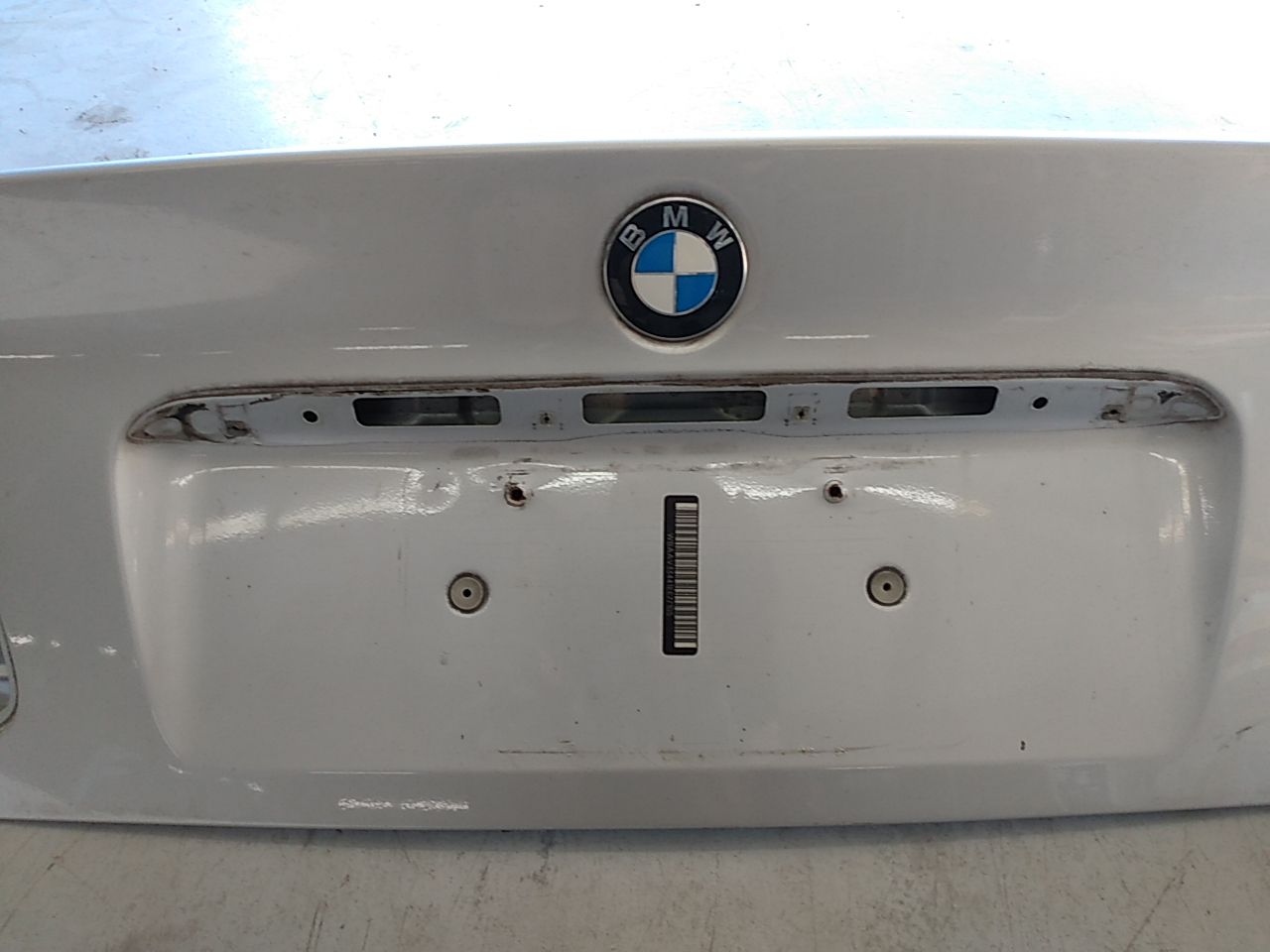 BMW 325i Decklid