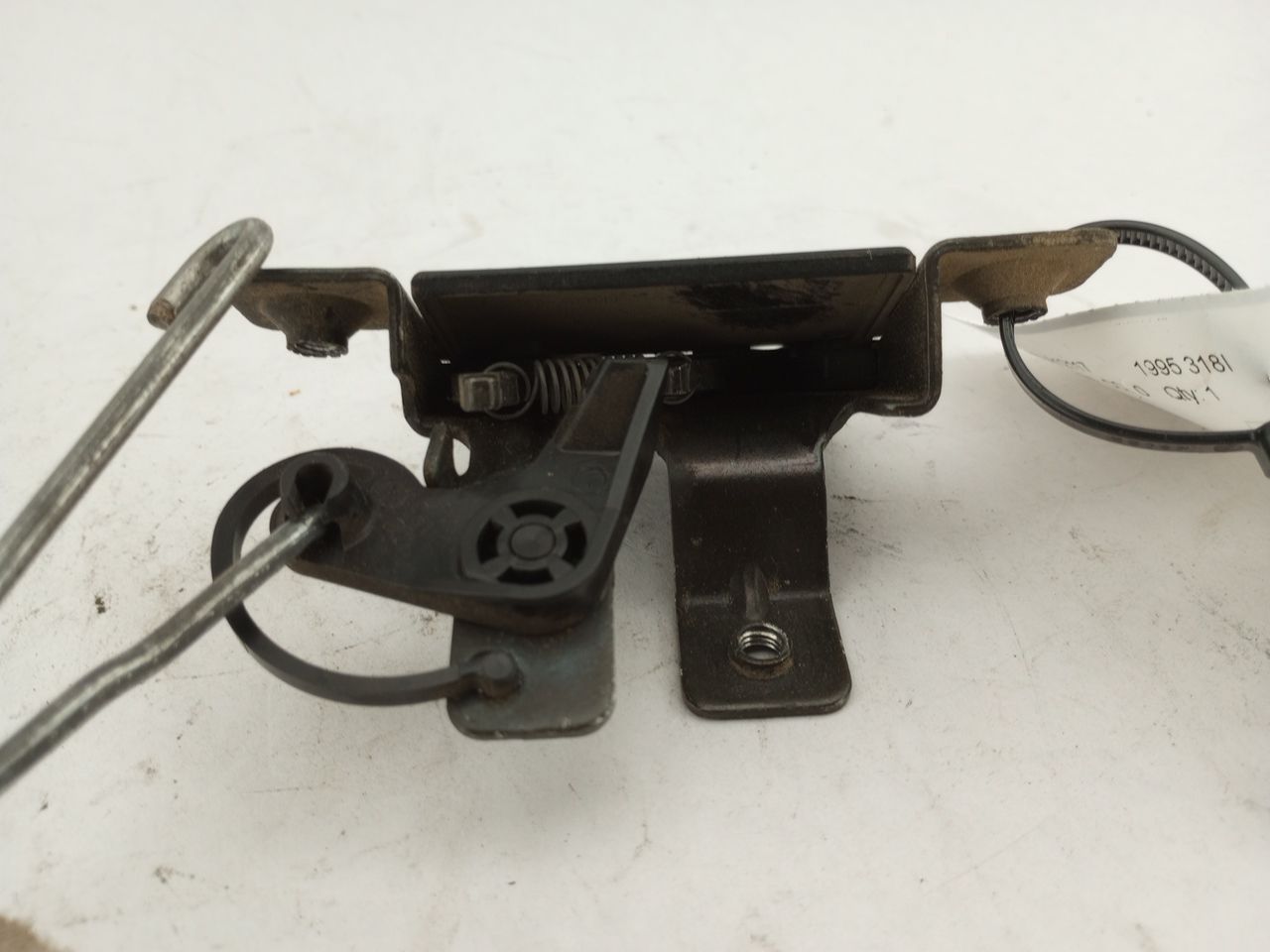 BMW 318i Rear Trunk Latch And Lock