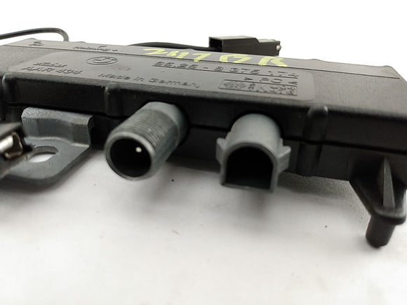BMW 318i Radio Antenna Amplifier