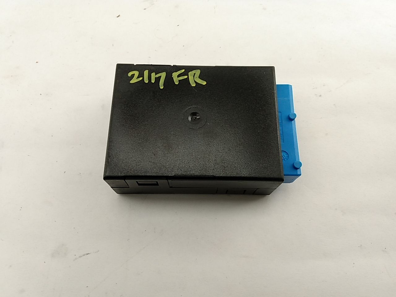 BMW 318i Windshield Washer Control Module