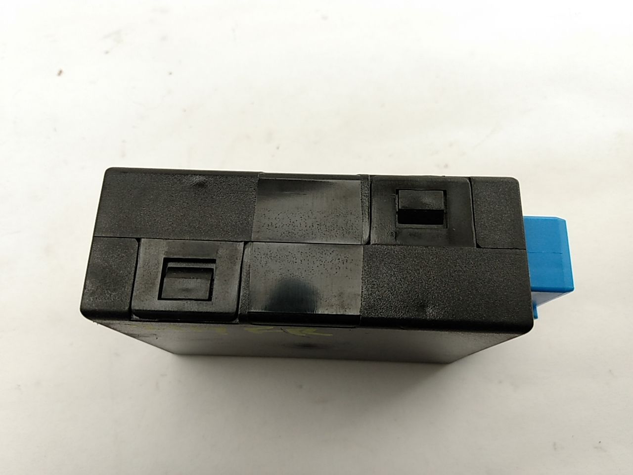 BMW 318i Windshield Washer Control Module