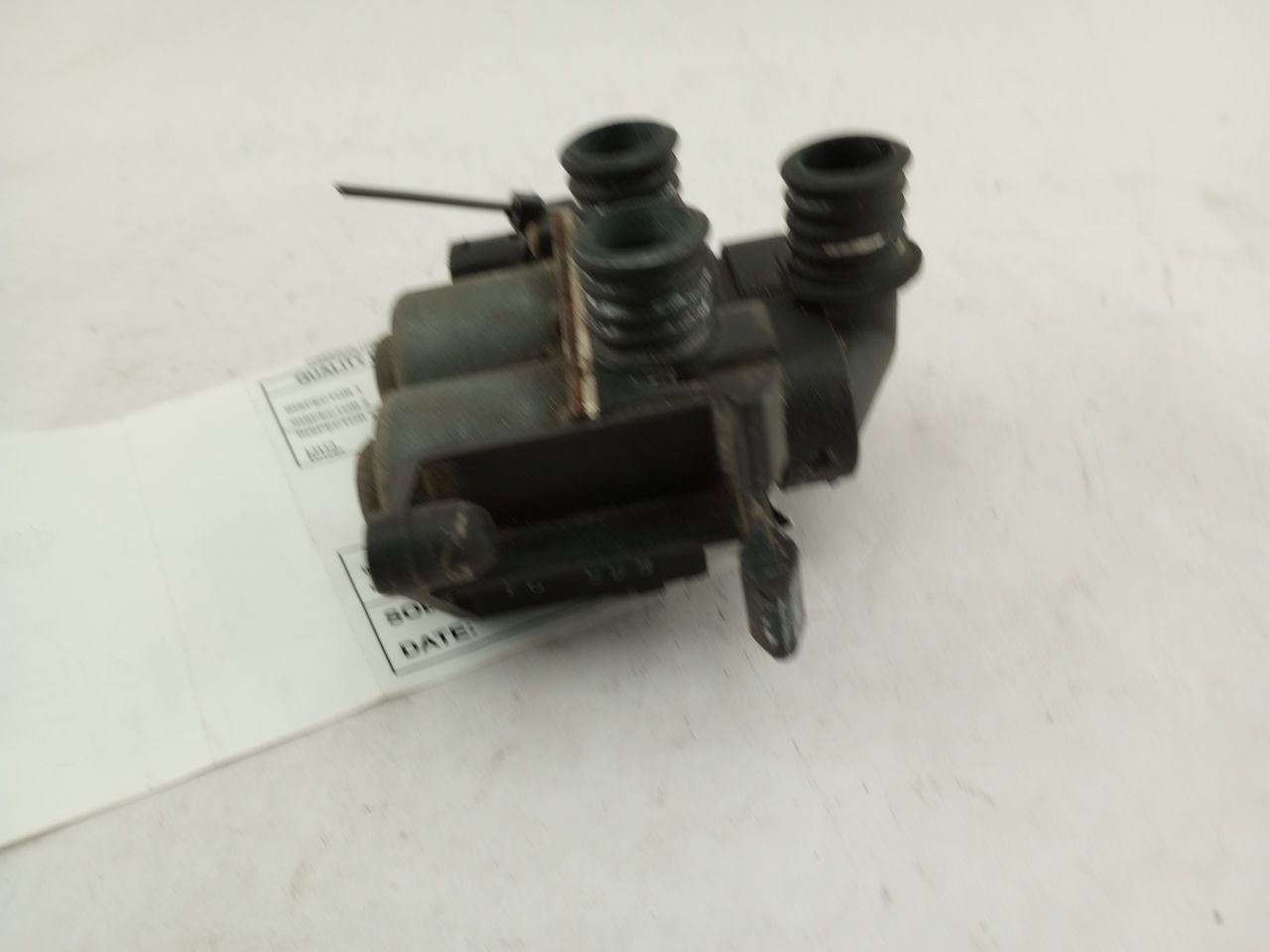 BMW 318i heater Control Valve