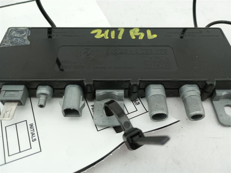 BMW 318i Radio Antenna Amplifier