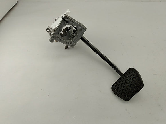 BMW 318i Brake Pedal Assembly