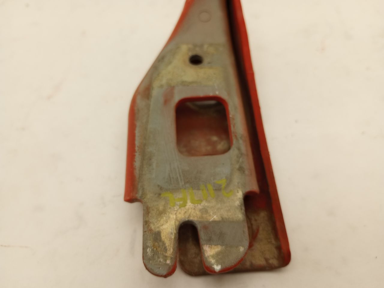 BMW 318i Hood Hinge Set