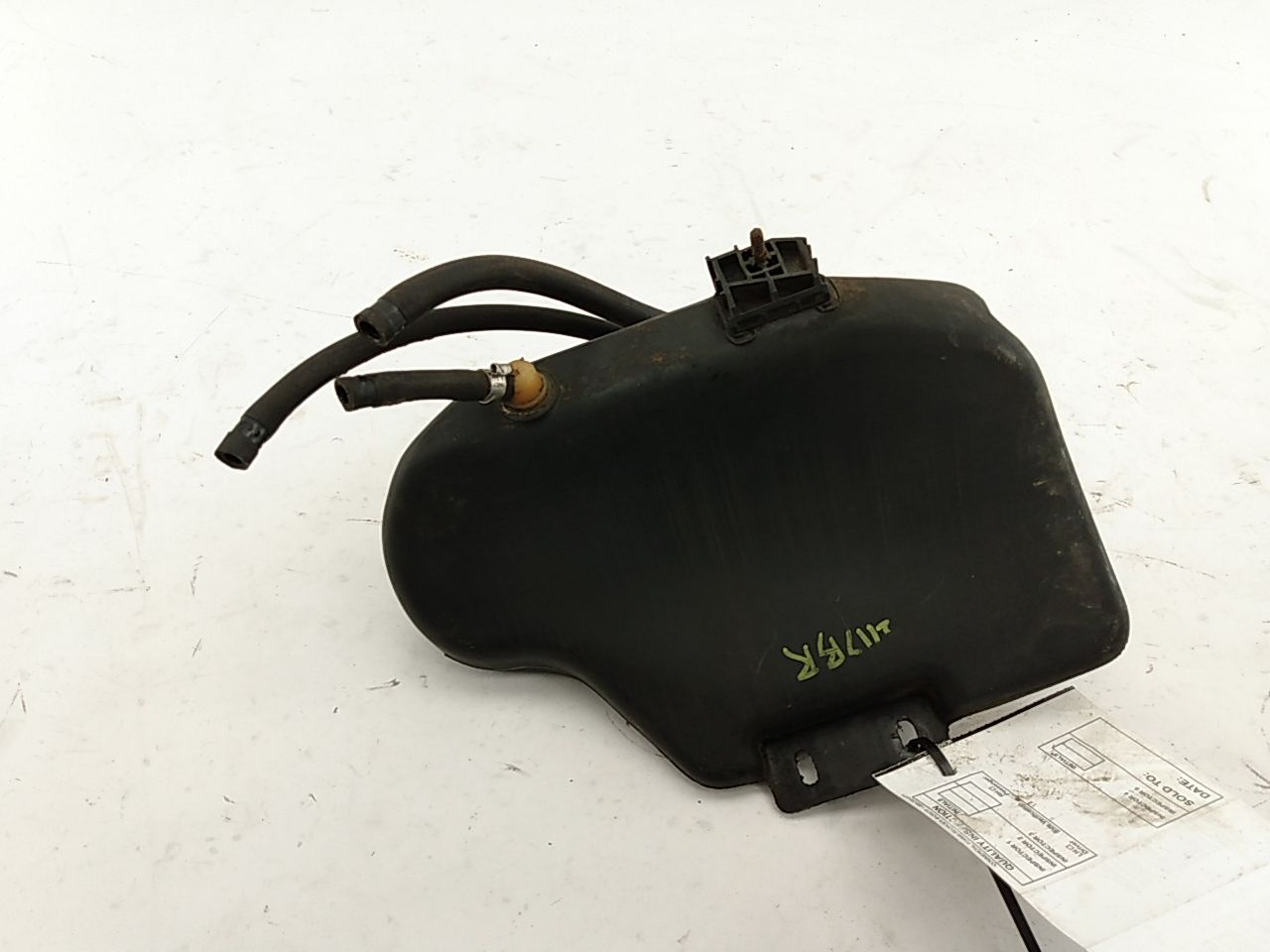 BMW 318i Fuel Vapor Expansion Tank