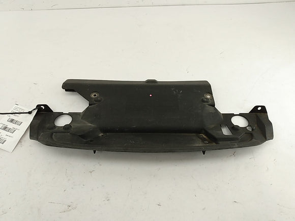 BMW 318i Radiator Cover