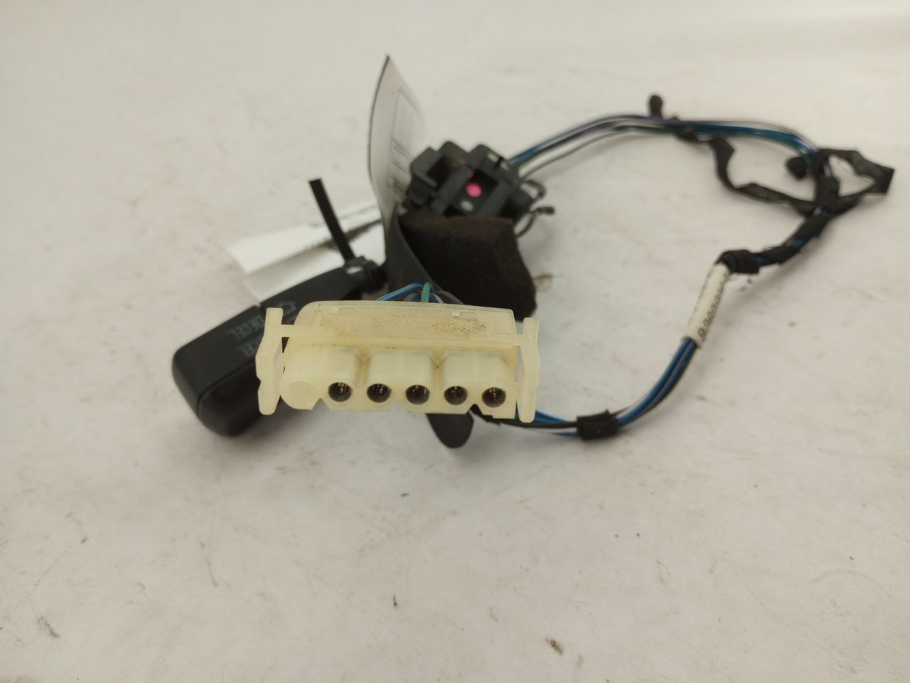 BMW 318i Cruise Control Switch Column