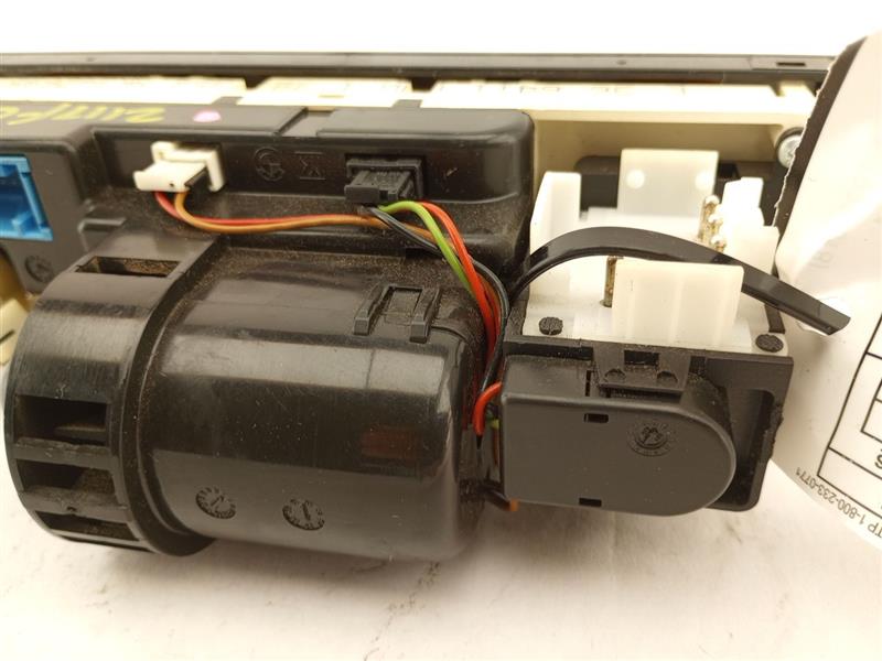 BMW 318i Temperature Control Unit