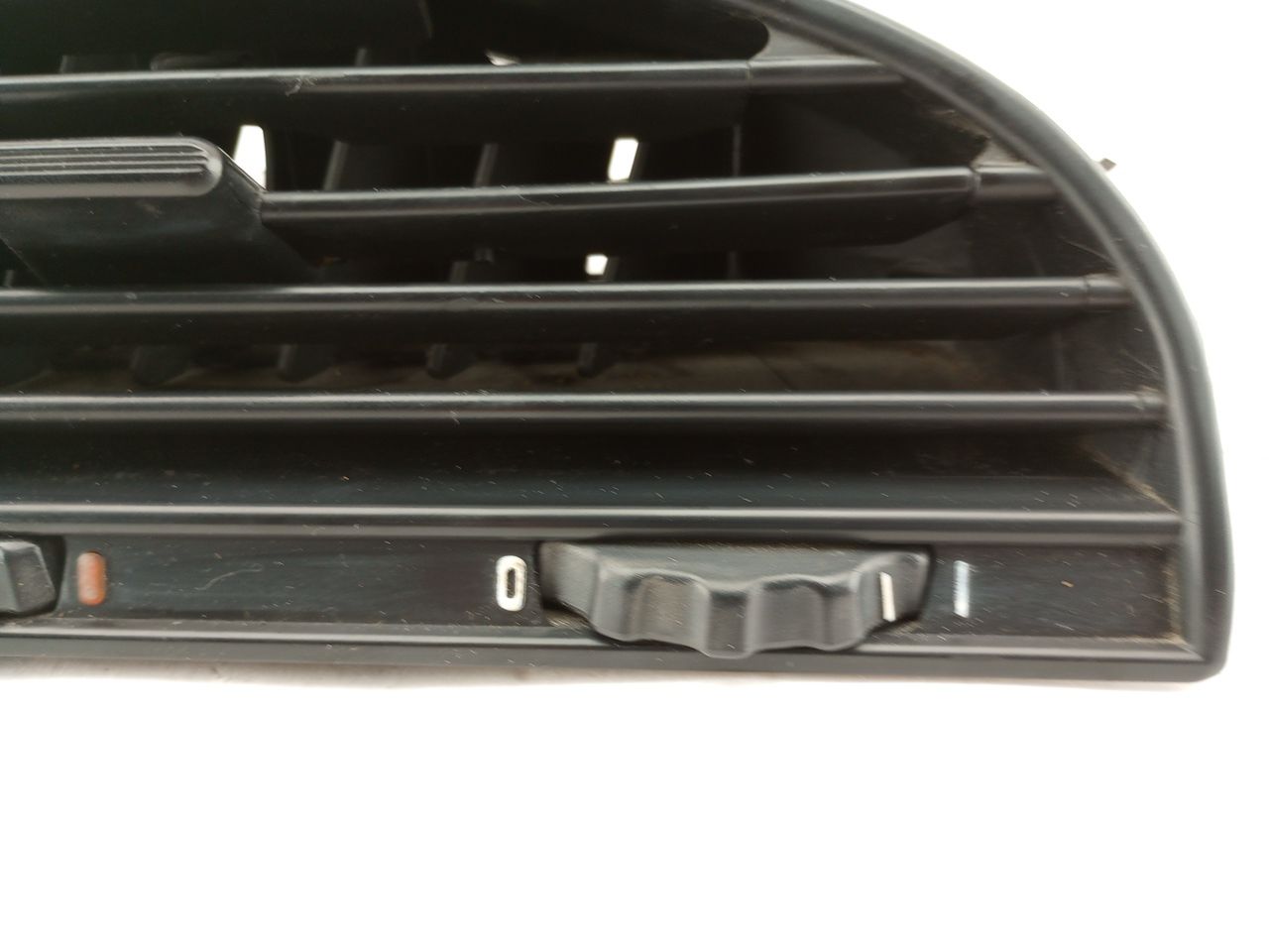 BMW 318i Front Center AC Vent Trim