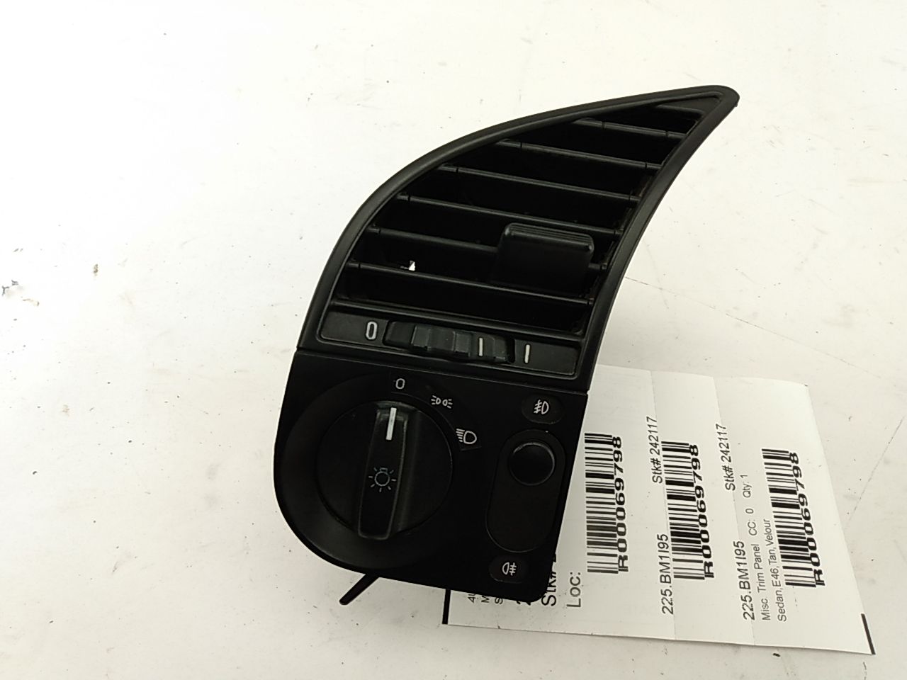 BMW 318i Front Left AC Vent Trim