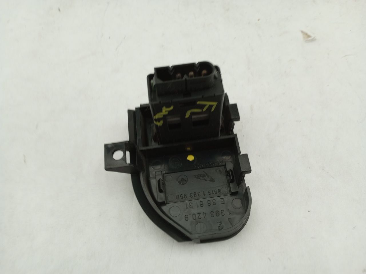 BMW 318i Headlight Level Control Switch