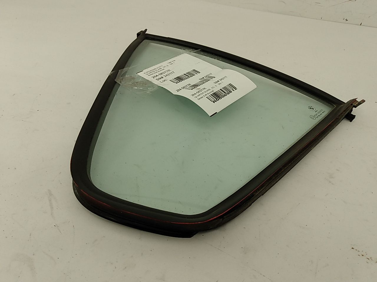 BMW 318i Rear Right Quarter Glass