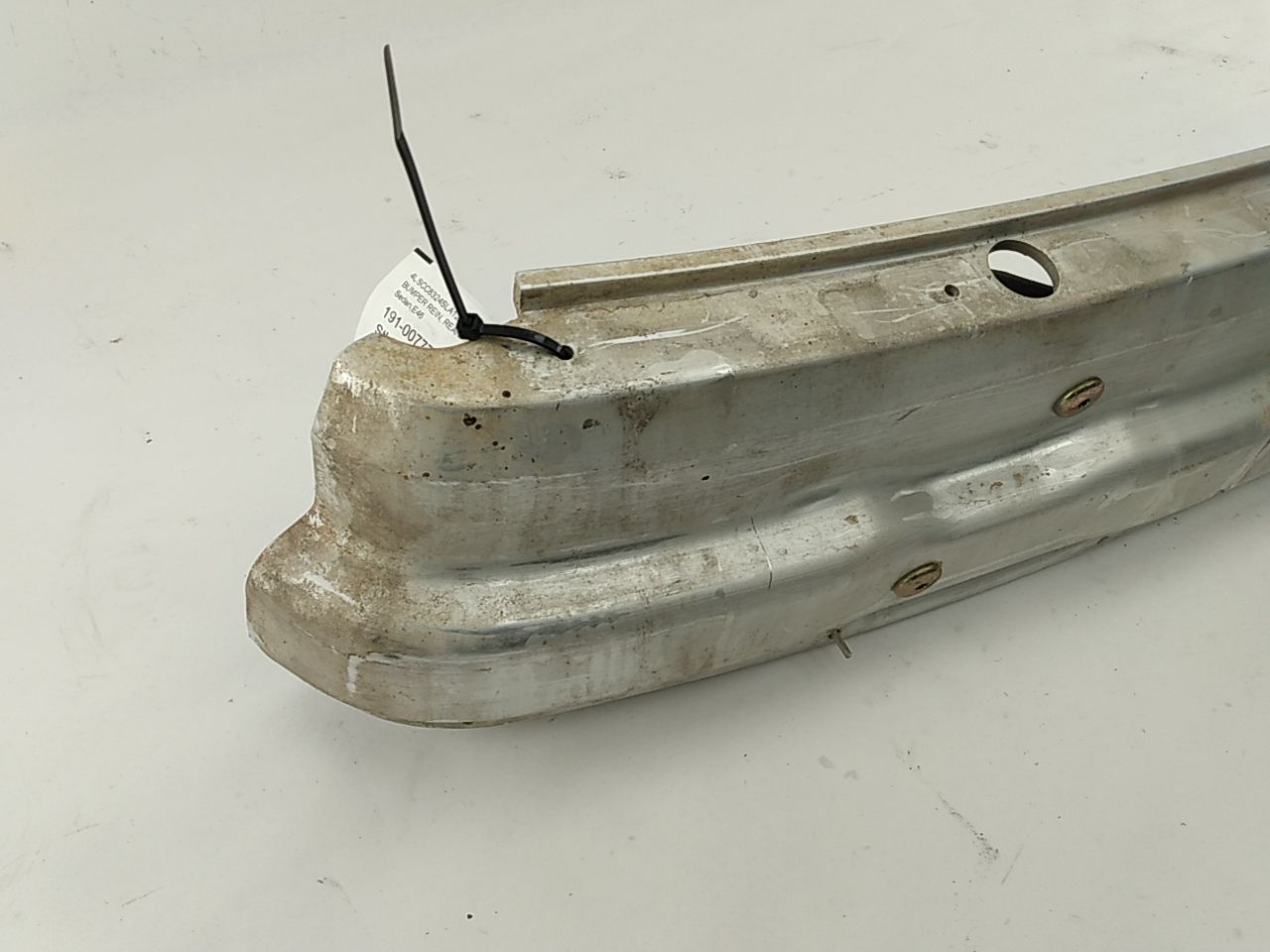 BMW 318i Rear Bumper Reinforcement - 0