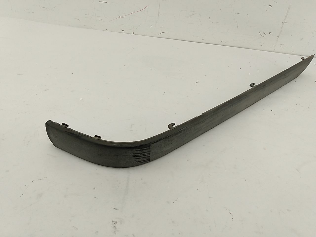 BMW 318i Rear Bumper Trim Set