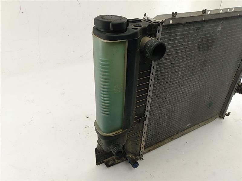 BMW 318i Radiator