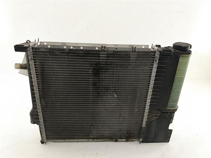 BMW 318i Radiator